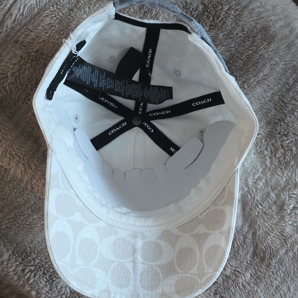 Coach Cream Logo Baseball Cap - Picture 3 of 5